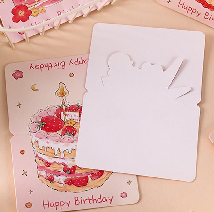 Открытка настольная Happy Birthday с фигурным тортом (Розовый торт с бантом)