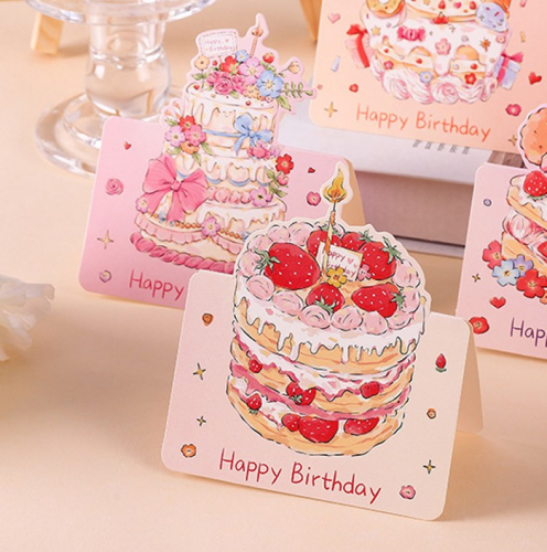 Открытка настольная Happy Birthday с фигурным тортом (Розовый торт с бантом)