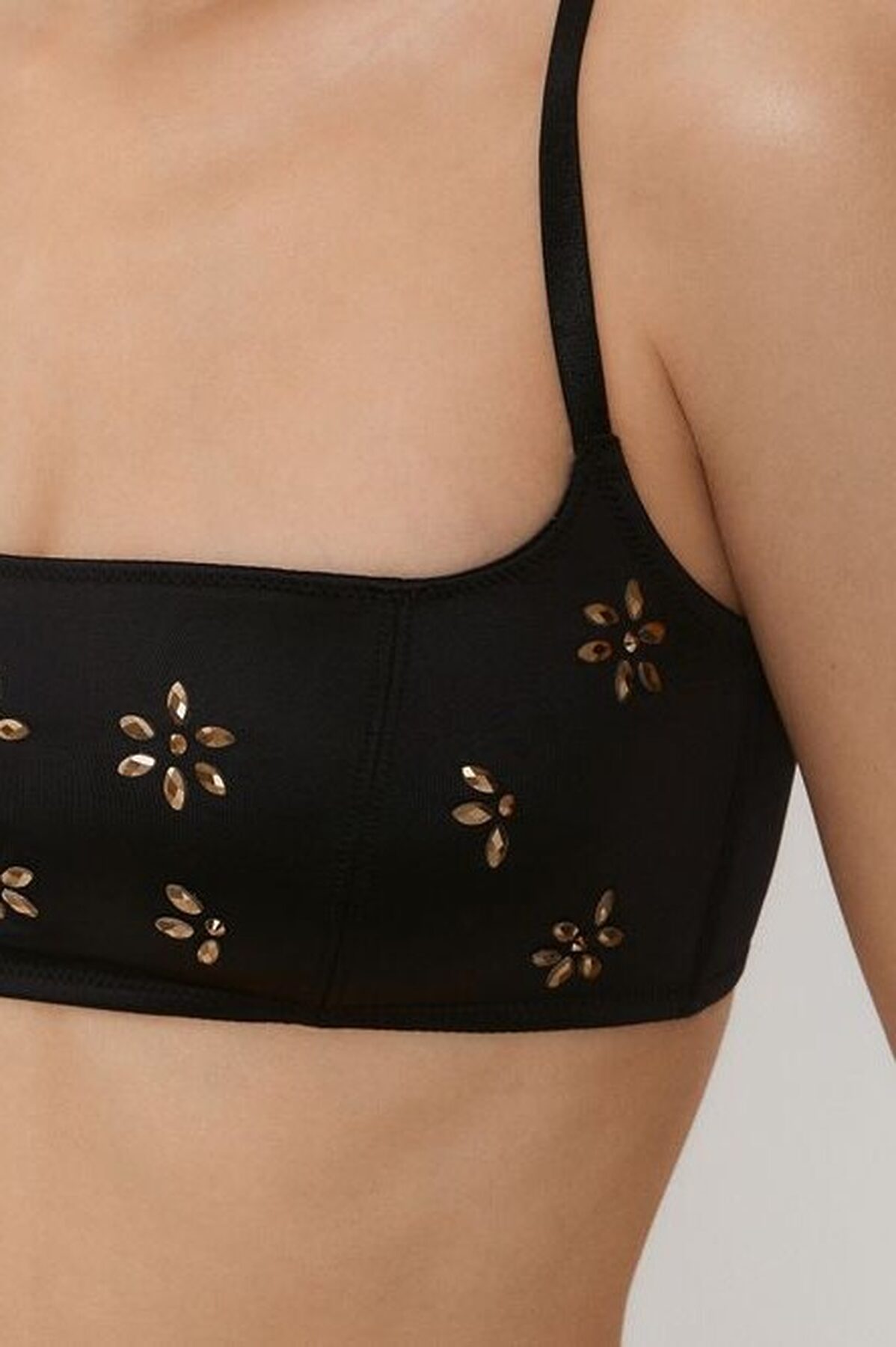 985 р.  1059 р.  Бюстгальтер INFINITY, 1076300;Черный