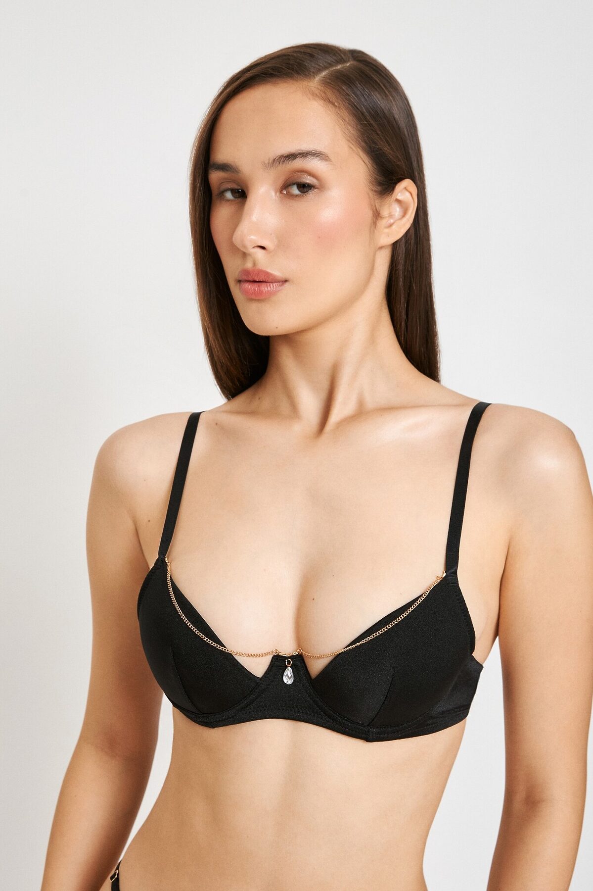 788 р.  847 р.  Бюстгальтер INFINITY, 1052039;Черный