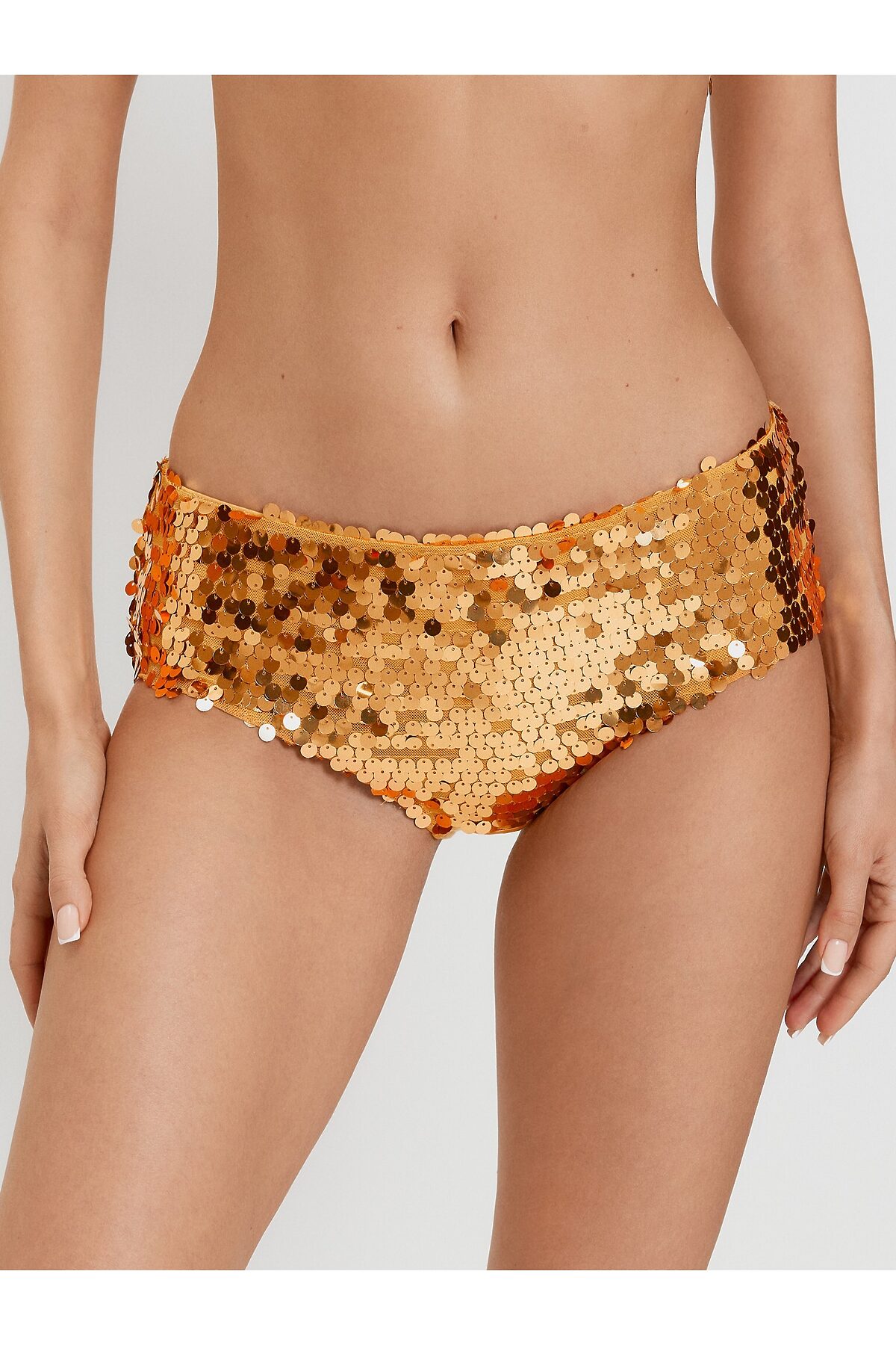 591 р.  635 р.  Шорты INFINITY, 1076240;Золотистый