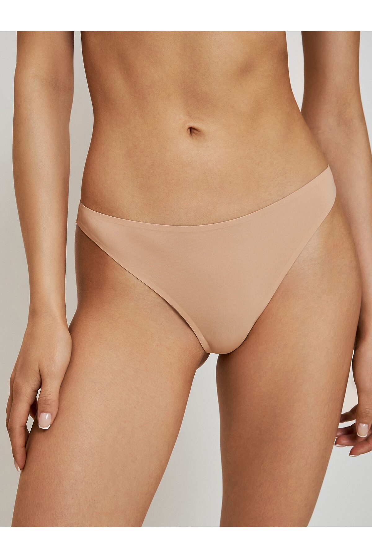 Трусы стринги-бразилиано INFINITY, 732246;Белый