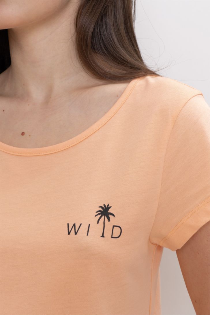 Футболка полуприлегающего силуэта с коротким рукавом