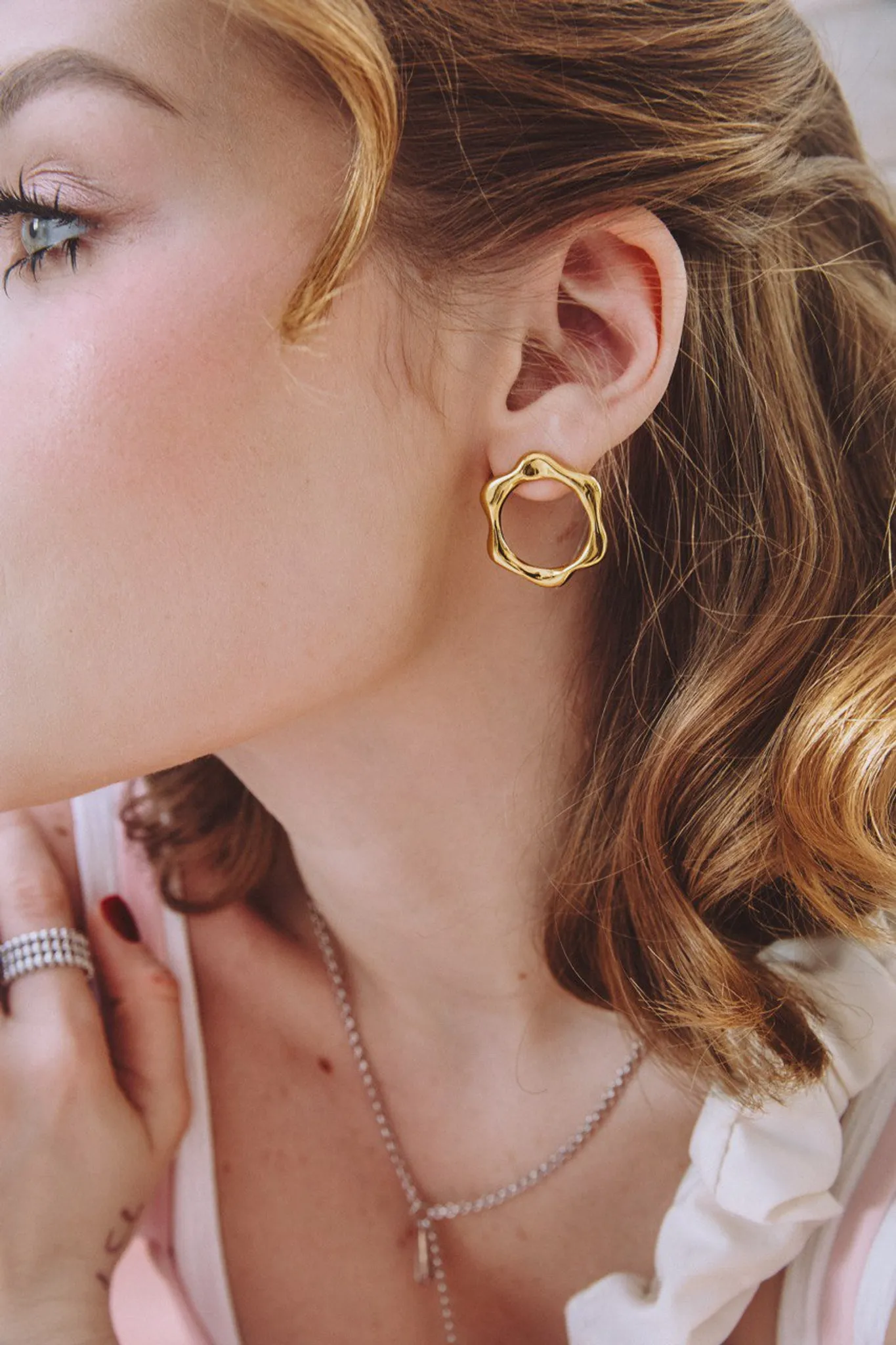Серебряная моносерьга «Расцветай» gold