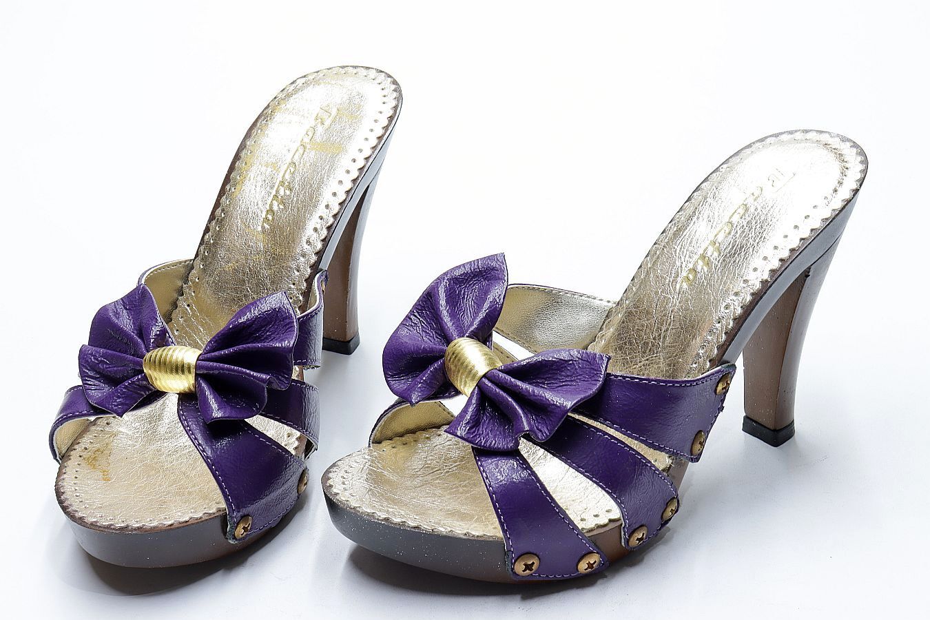 Ст.цена 1050р.Сабо нат. кожа (36-40)р. / шт.