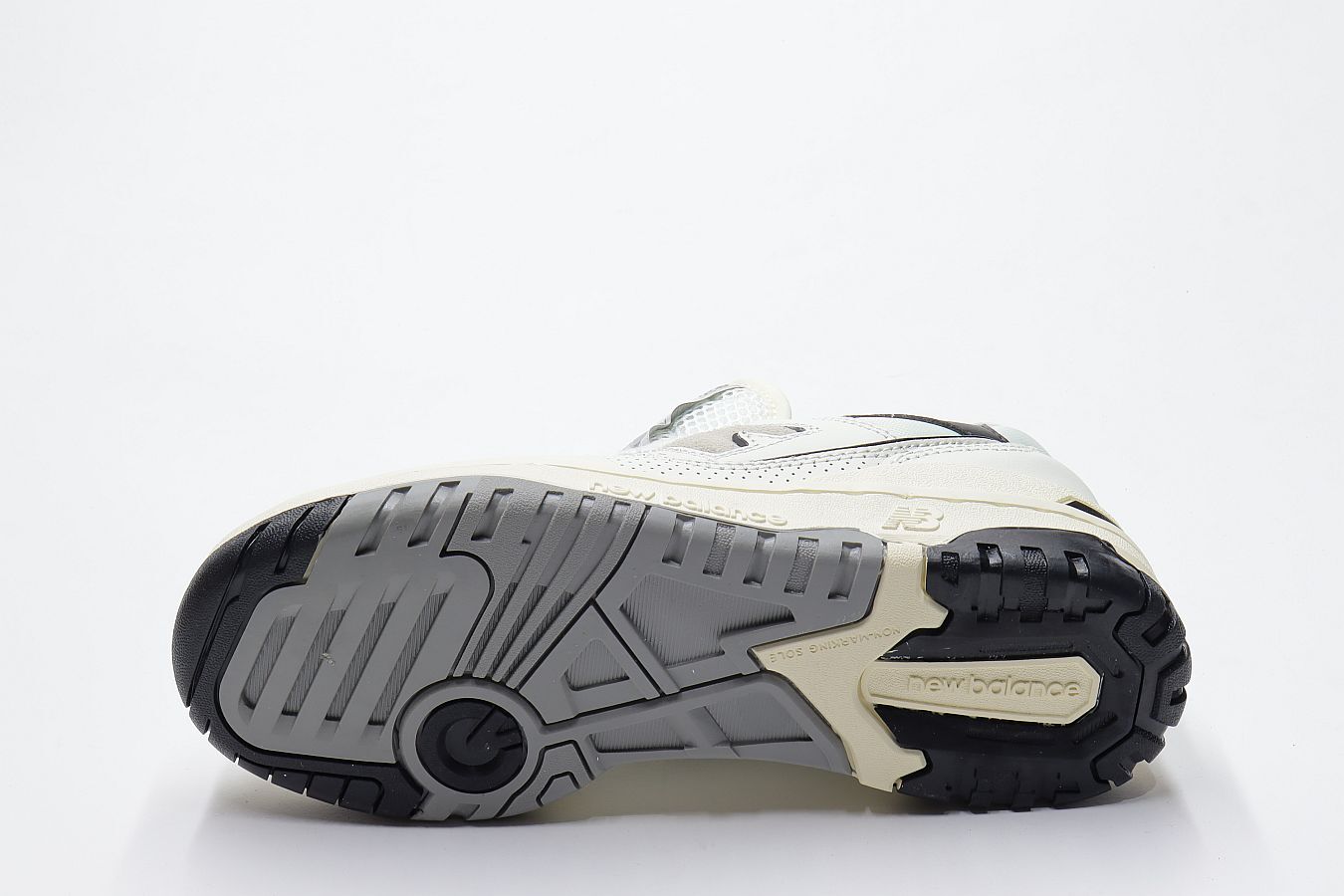 Кроссовки New Balance 550 (36-41)р. / шт. 550-1606