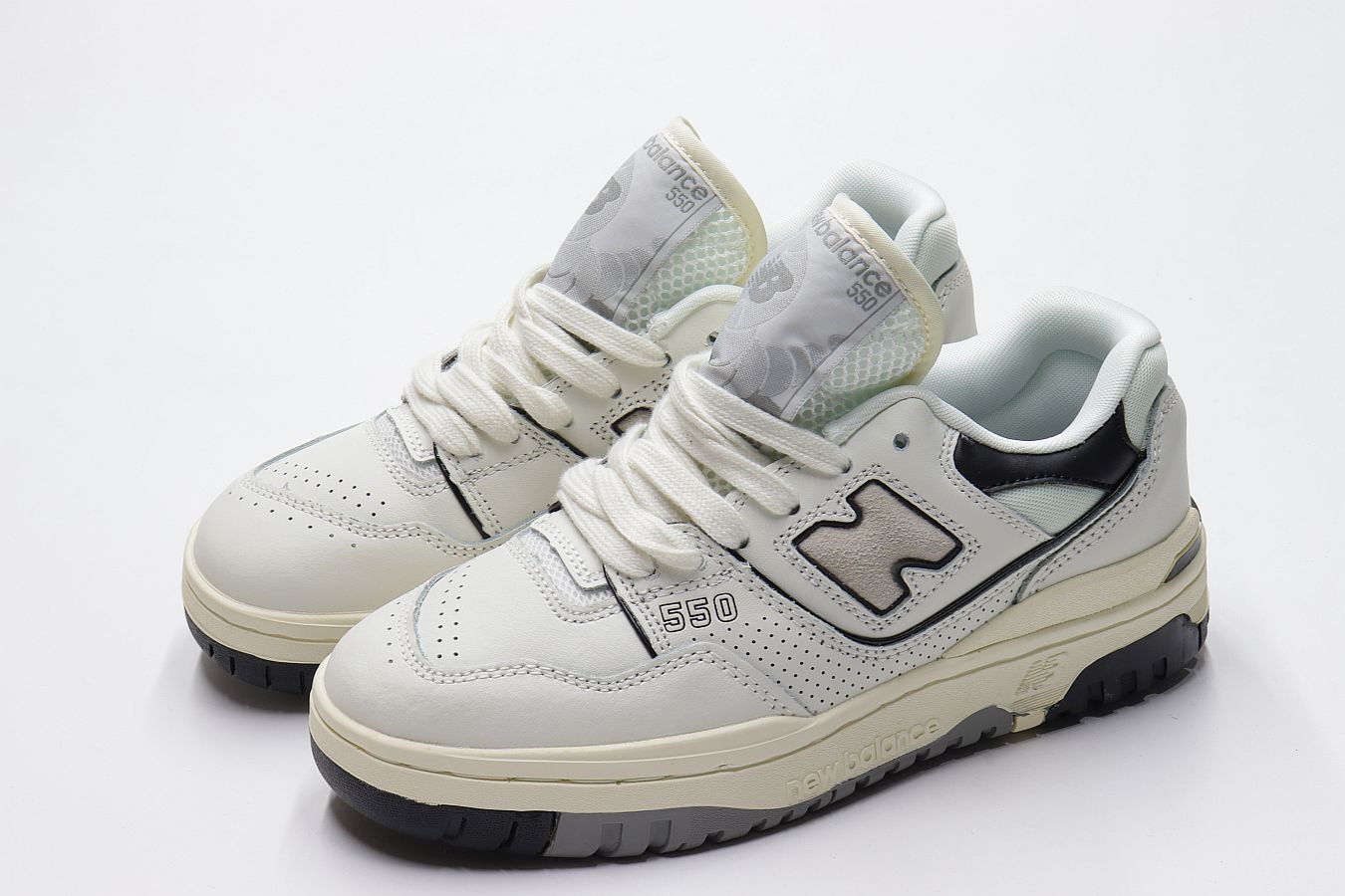 Кроссовки New Balance 550 (36-41)р. / шт. 550-1606