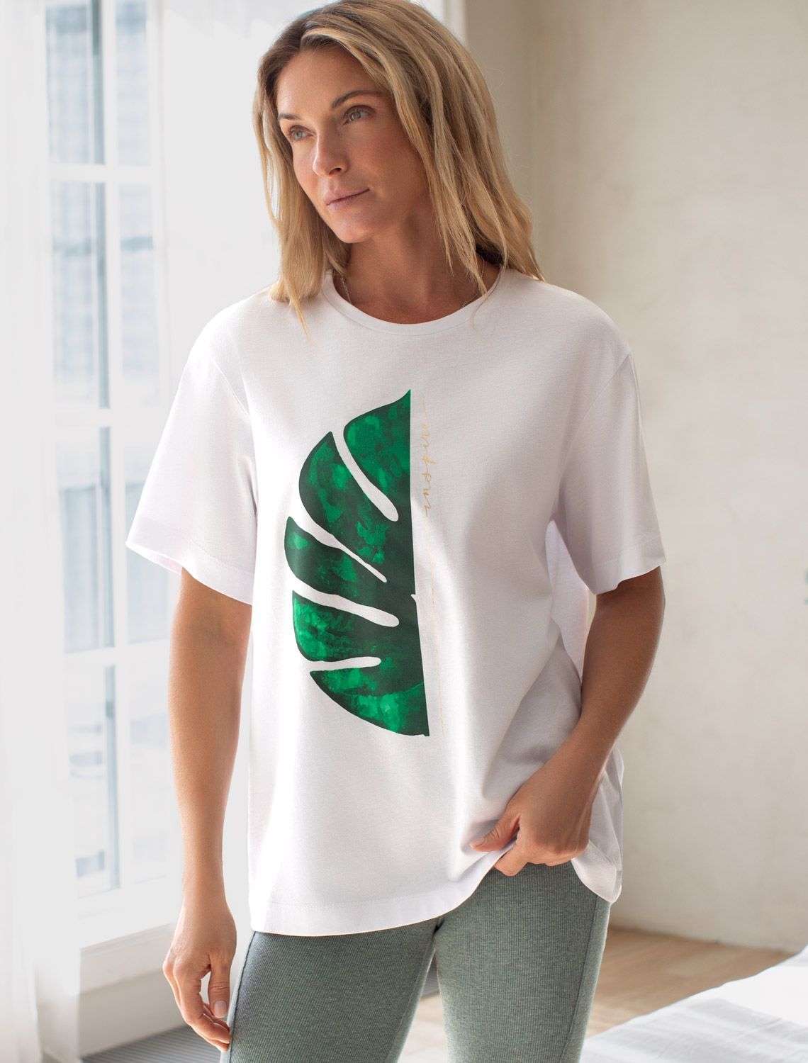 Футболка из премиального хлопка с авторским принтом D49.089 белый_inspire