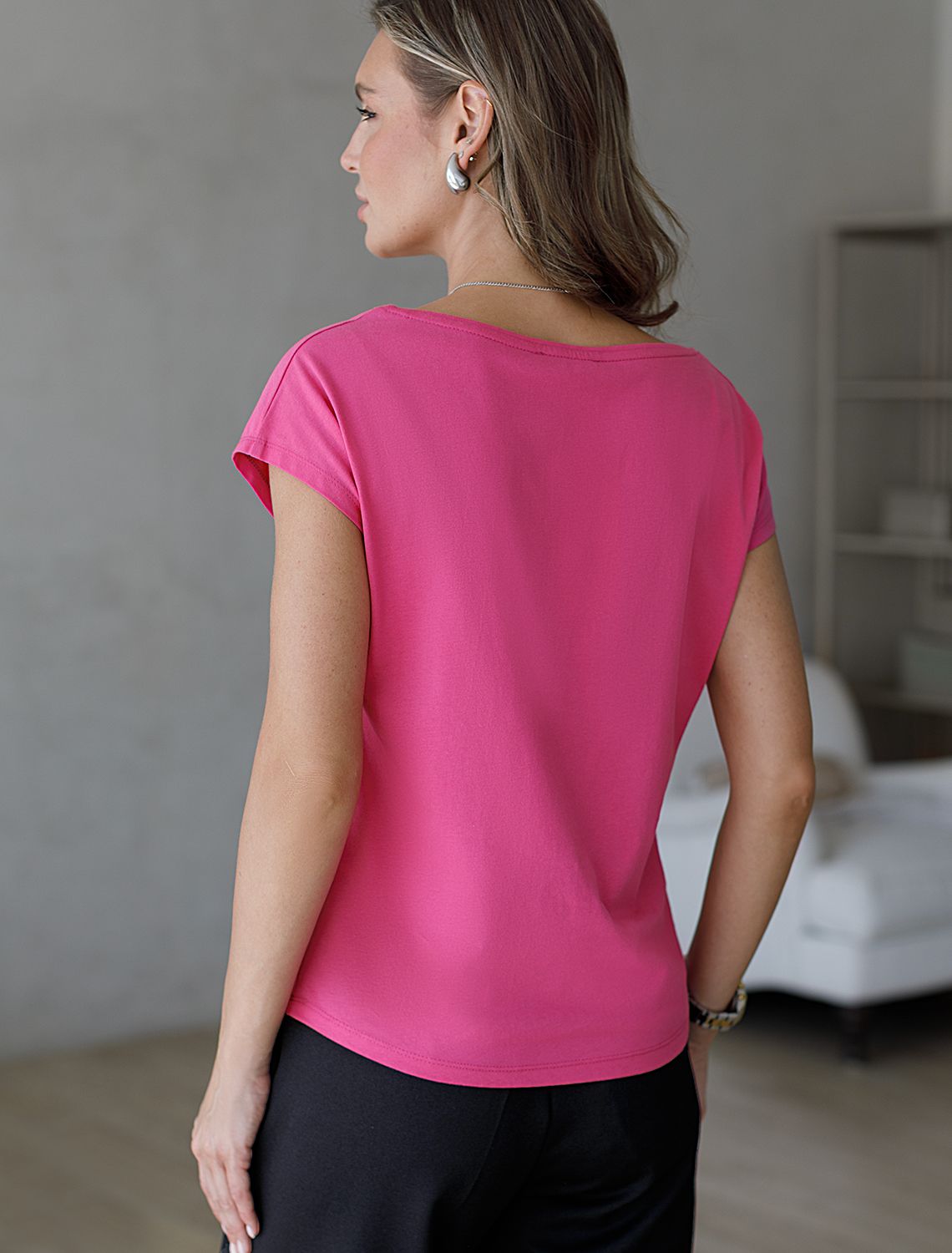 Футболка с цельнокроеным рукавом D49.088 розовая фуксия