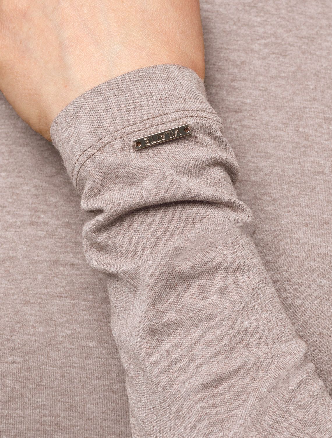 Джемпер с цельнокроеным воротом из премиального хлопка D49.113 кофейный меланж