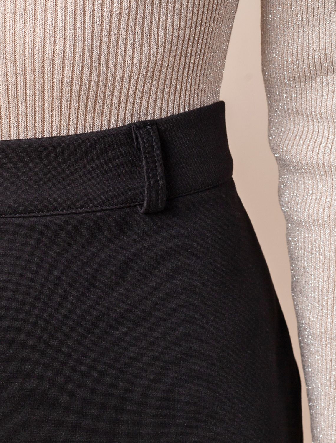 Ст.цена 1990р Юбка-карандаш из плотного джерси D46.035 черный