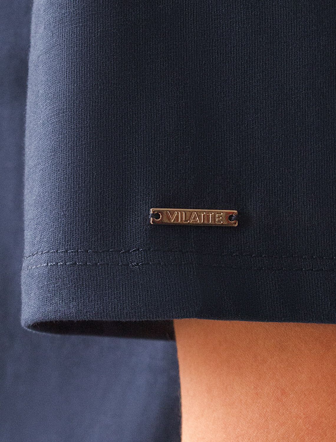 Футболка из 100% хлопка с V-образным вырезом D49.091 т.синий