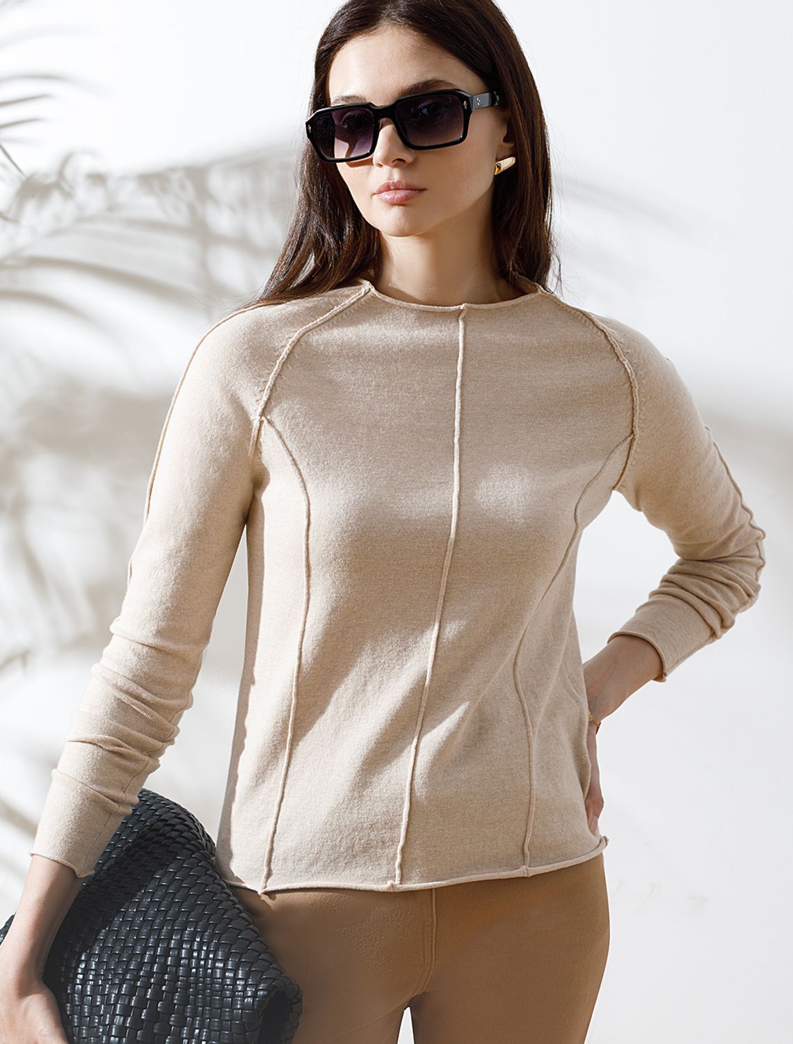 Джемпер тонкой вязки из хлопка с нейлоном D39.354 бежевый меланж