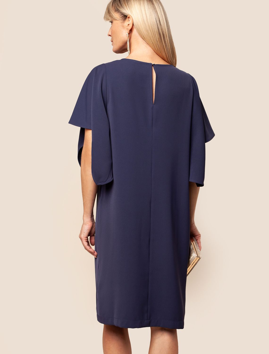 Ст.цена 2890р Платье из плотного струящегося крепа D22.530 т.синий