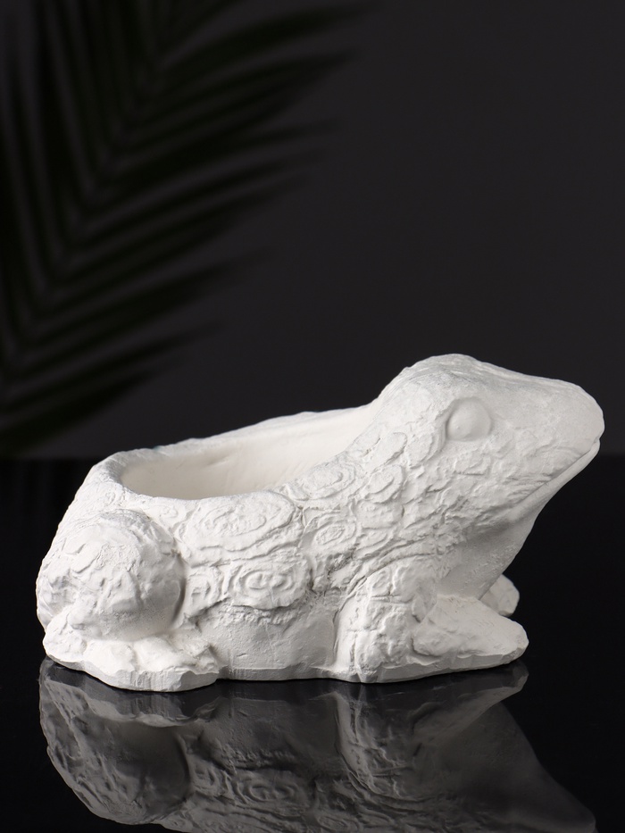 Фигурное кашпо для цветов «Лягушка», гипс, 14×12×9 см