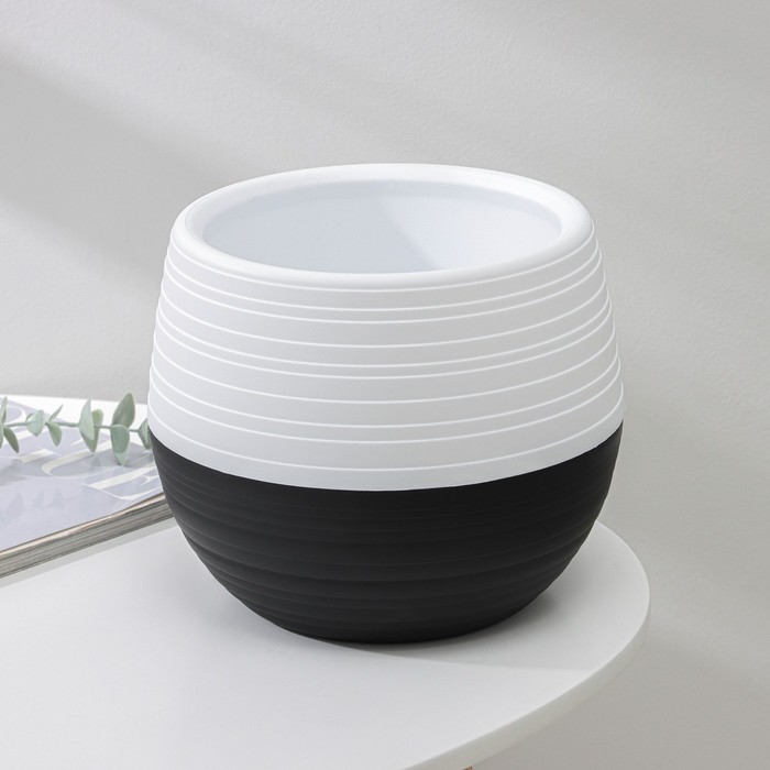 Горшок для цветов с поддоном «Дуэт», 2.5 л, пластиковый, чёрно-белый