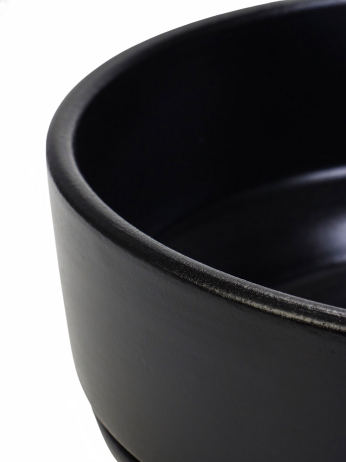 Горшок - бонсайница «Огма» для кактусов и суккулентов, 3 л, d=26 см, h=8 см, керамика, с поддоном, чёрный