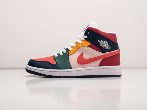 Кроссовки Nike Air Jordan 1 Mid