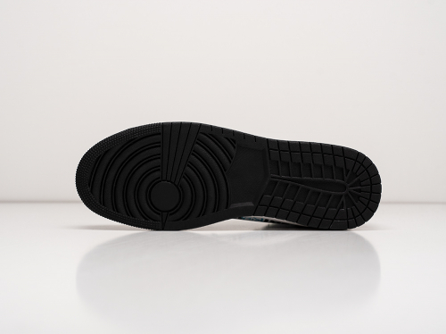 Кроссовки Nike Air Jordan 1 Mid