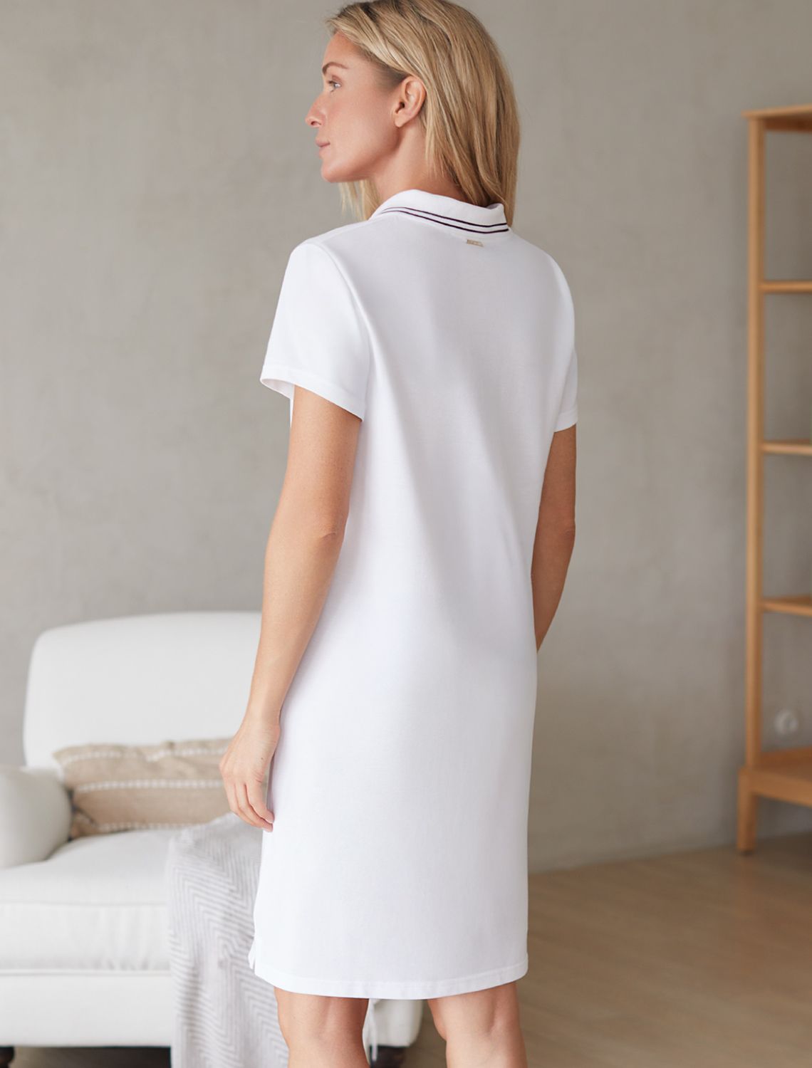 Платье-поло трикотажное D42.091 белый