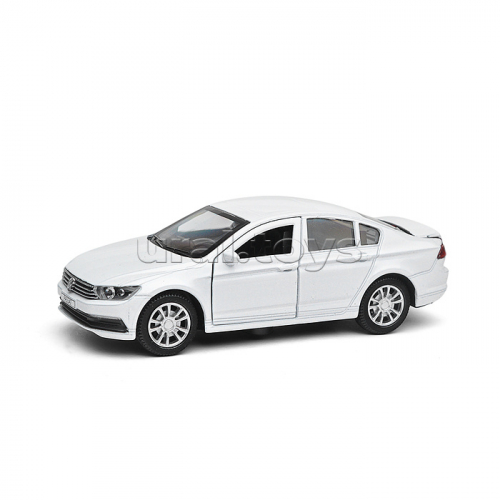 Машина металл Volkswagen passat 12 см, двери, багаж, инерц, белый