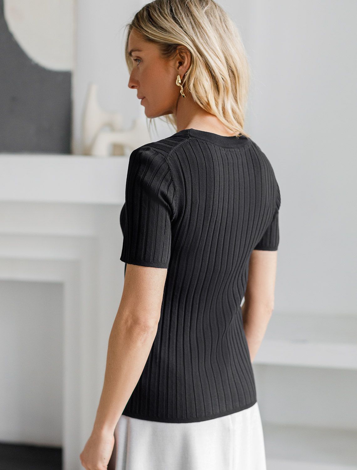 Джемпер тонкой вязки из вискозы с нейлоном D39.318 черный