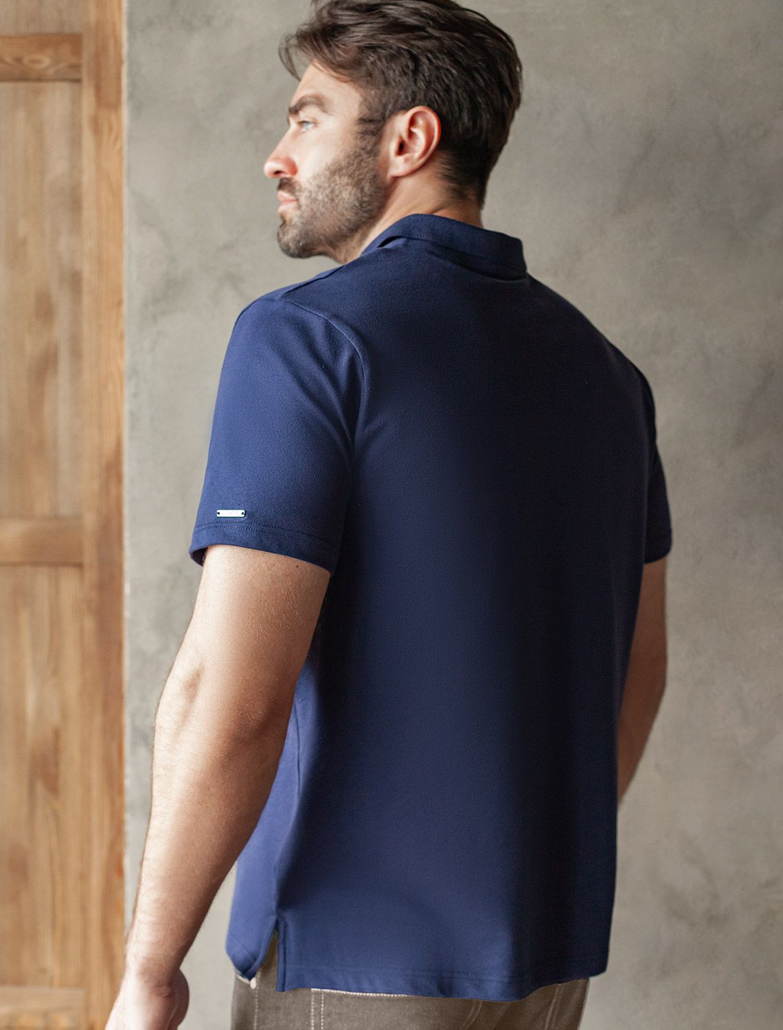 Футболка-поло из фактурного трикотажа U49.017 т.синий