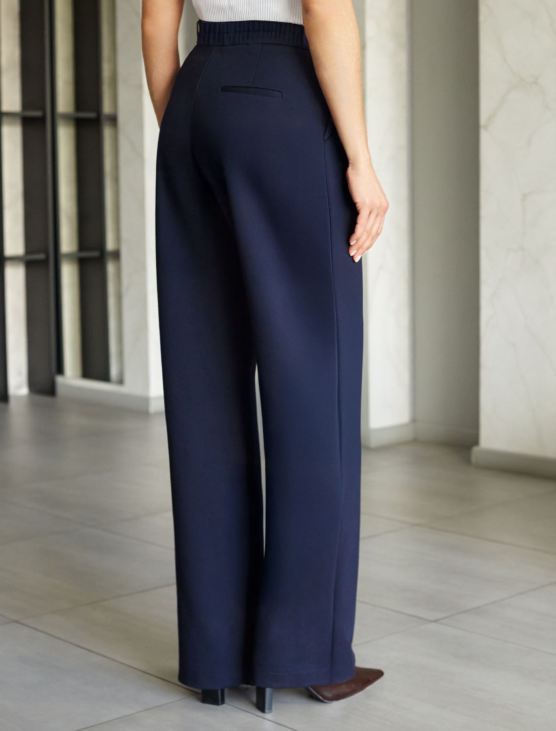 Прямые брюки из джерси на резинке сзади D44.147 темно-синий