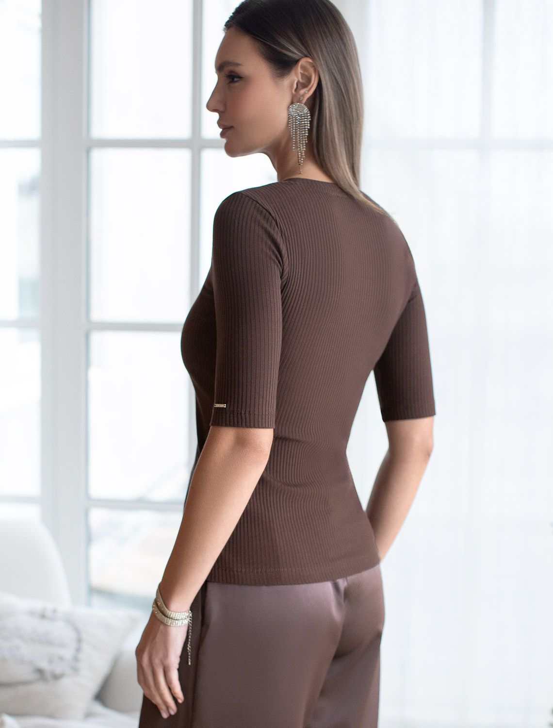 Футболка из трикотажа в широкий рубчик D49.105 шоколад