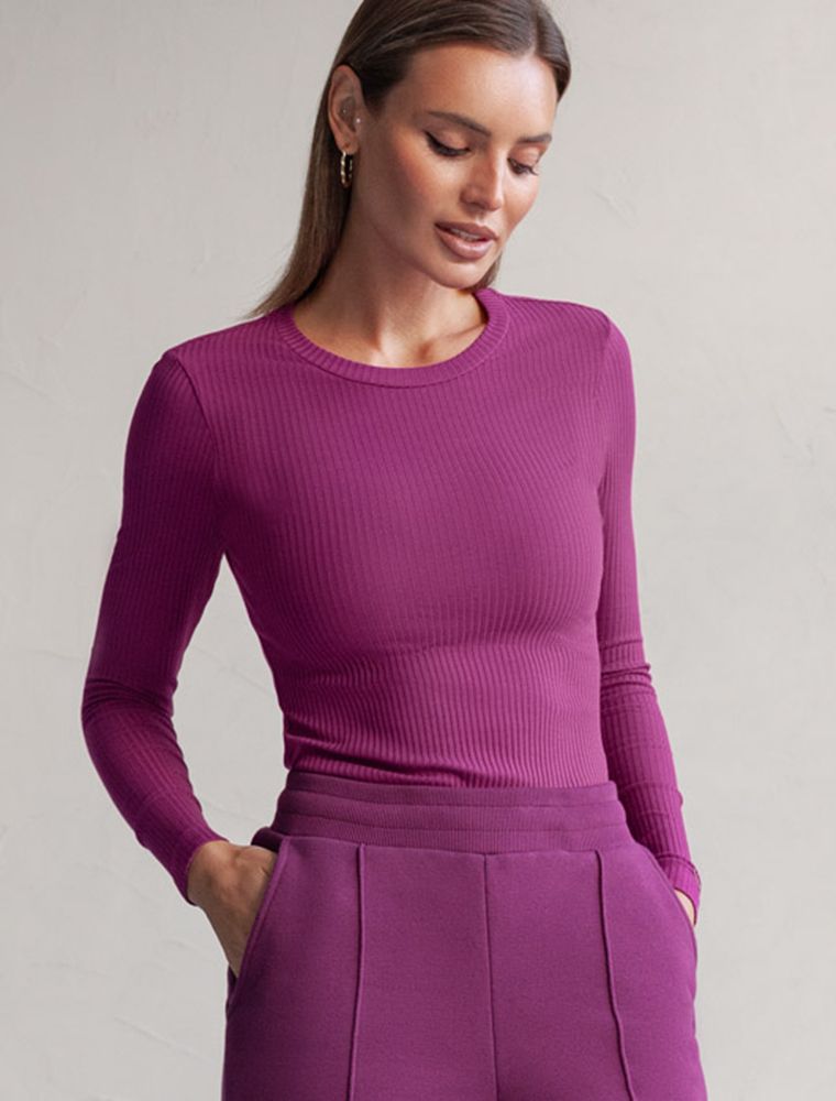 Джемпер из трикотажа в широкий рубчик D49.106 пурпурный