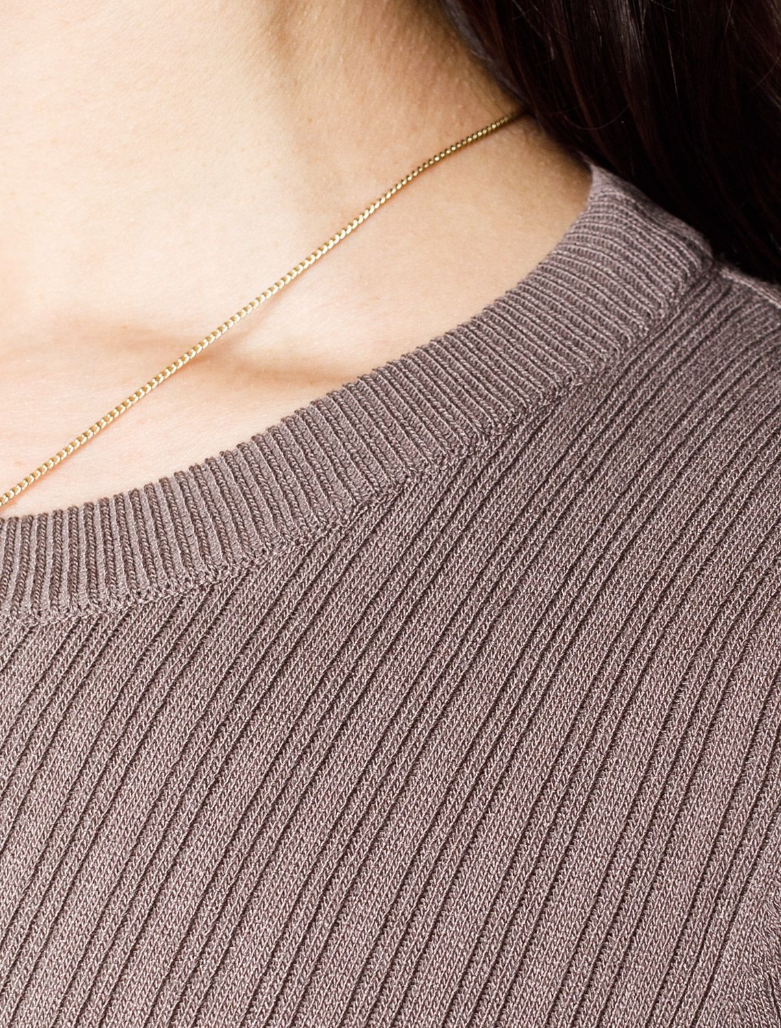 Джемпер тонкой вязки из вискозы с нейлоном D39.347 кофейный