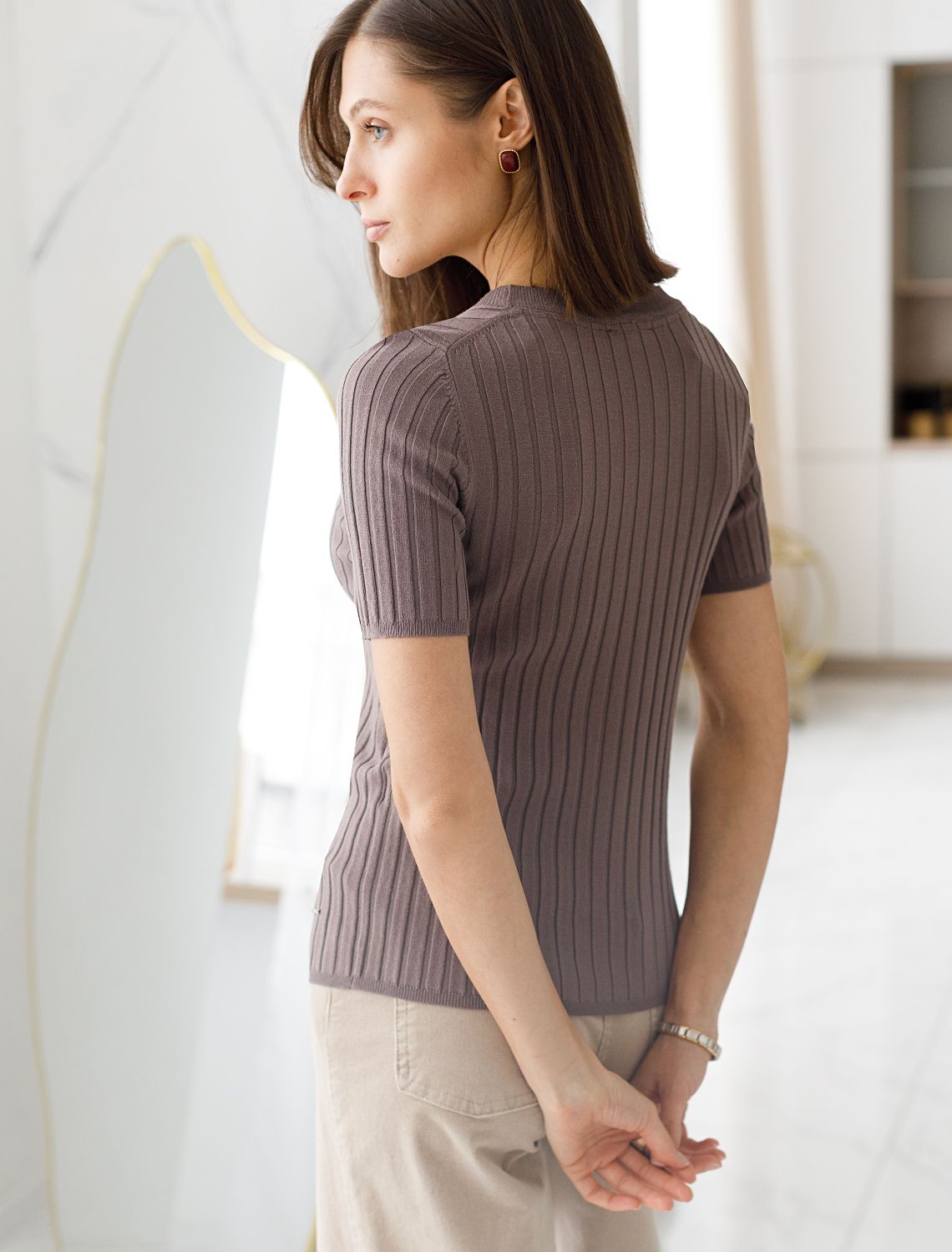 Джемпер тонкой вязки из вискозы с нейлоном D39.318 кофейный