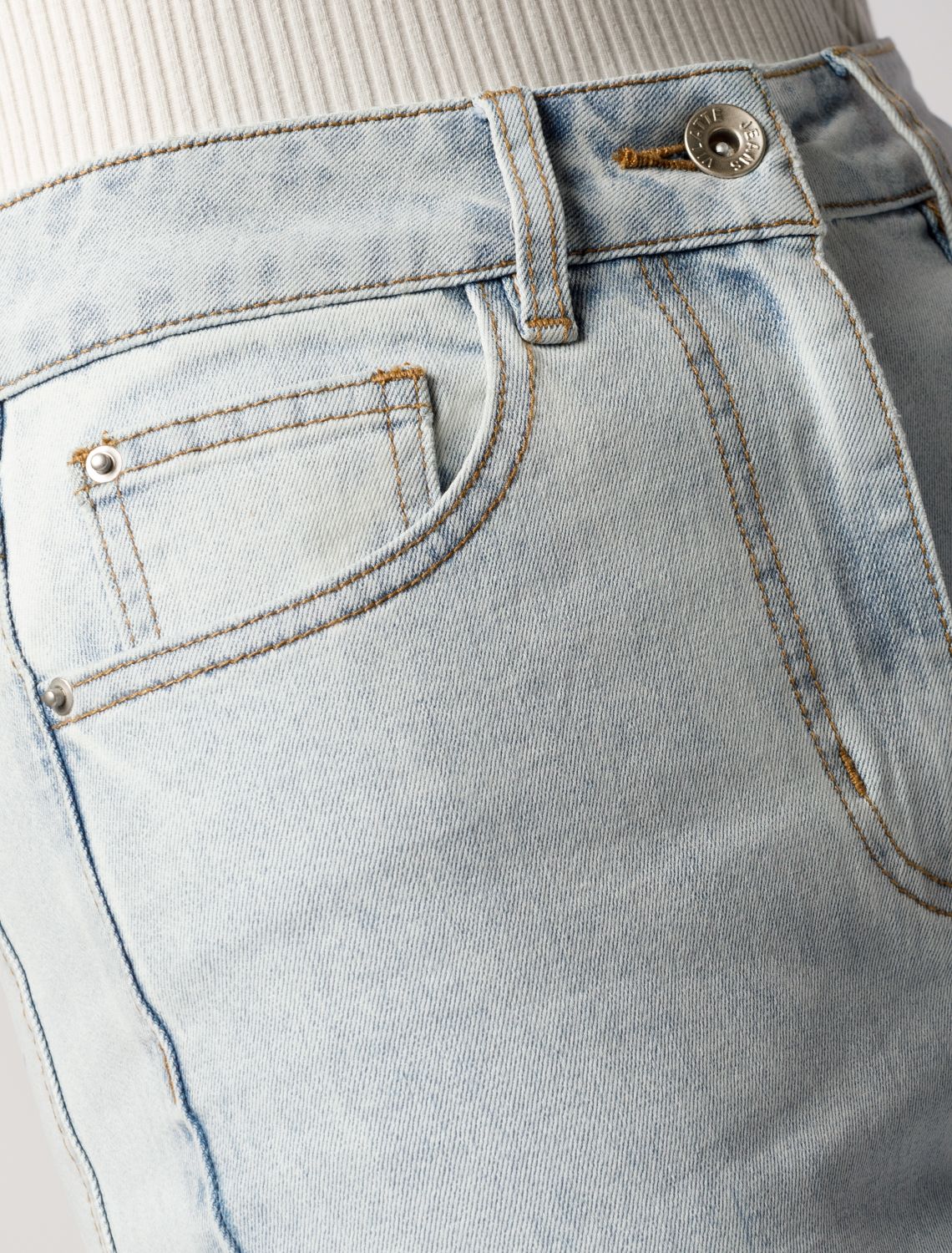 Джинсы-клеш из эластичного денима D54.261 светло-голубой