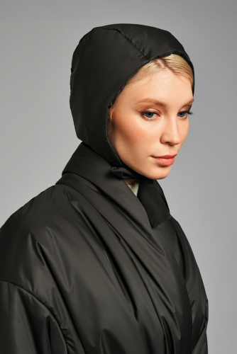 Ст.цена 700р. Шапка: Н083 Черный 19-4007