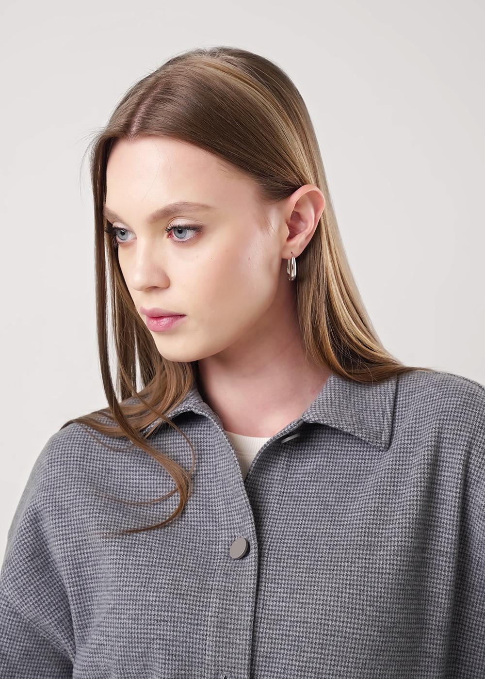 Ст.цена 2500р CLE 156546ввэ Рубашка женская 156546ввэ т.серый/серый