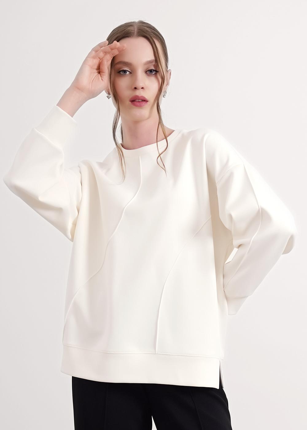 Ст.цена 1450р CLE 156972/181эф Джемпер женский 156972/181эф молочный