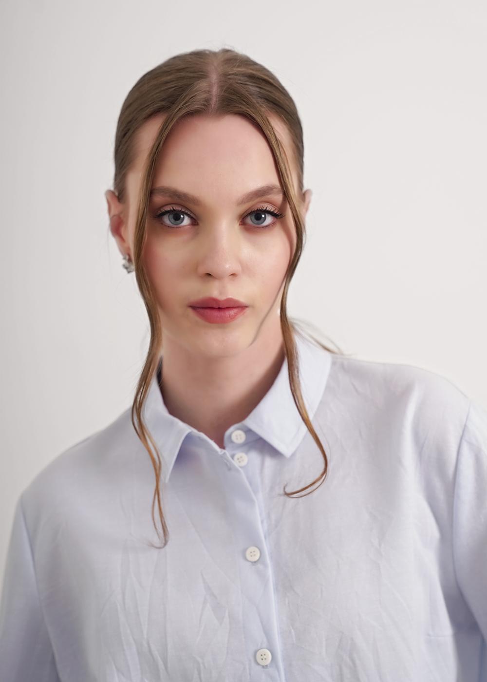 Ст.цена 1650р CLE 156977/181кж Рубашка женская 156977/181кж голубой