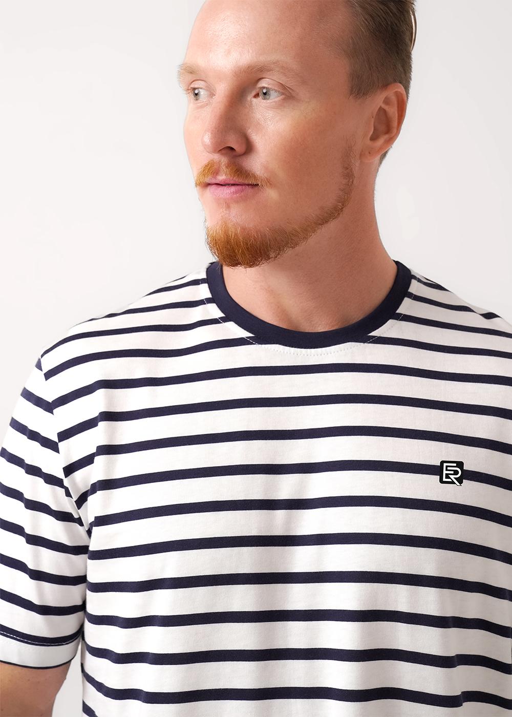 Ст.цена 1075р CLE 452301/07ккн_п Футболка мужская 452301/07ккн_п молочный/т.синий