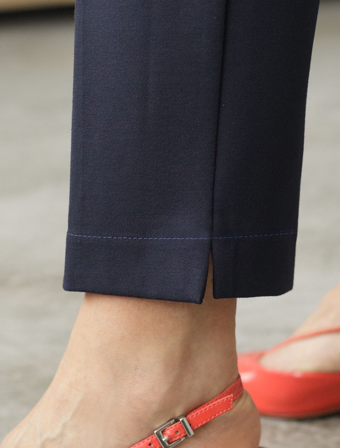 Брюки-дудочки из джерси D44.156 темно-синий