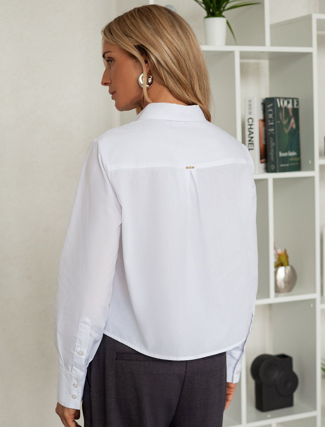 Укороченная блузка из хлопка D29.272 белый