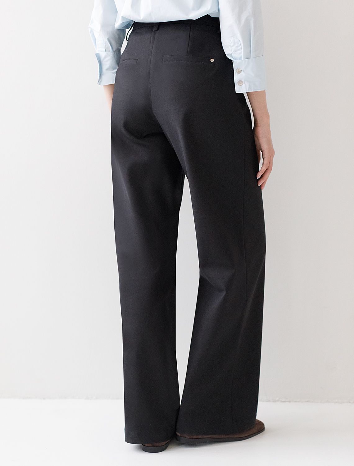 Брюки-трубы из плотной эластичной ткани из хлопка с нейлоном D24.291 черный