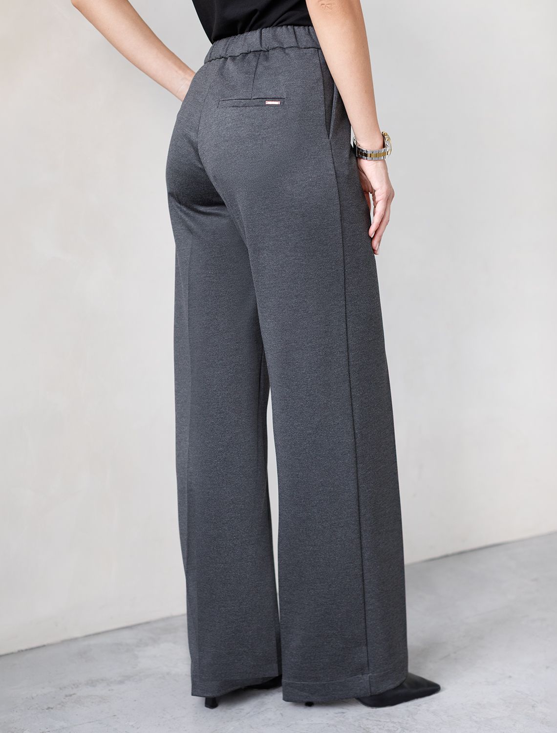 Прямые брюки из джерси на резинке сзади D44.155 серый меланж