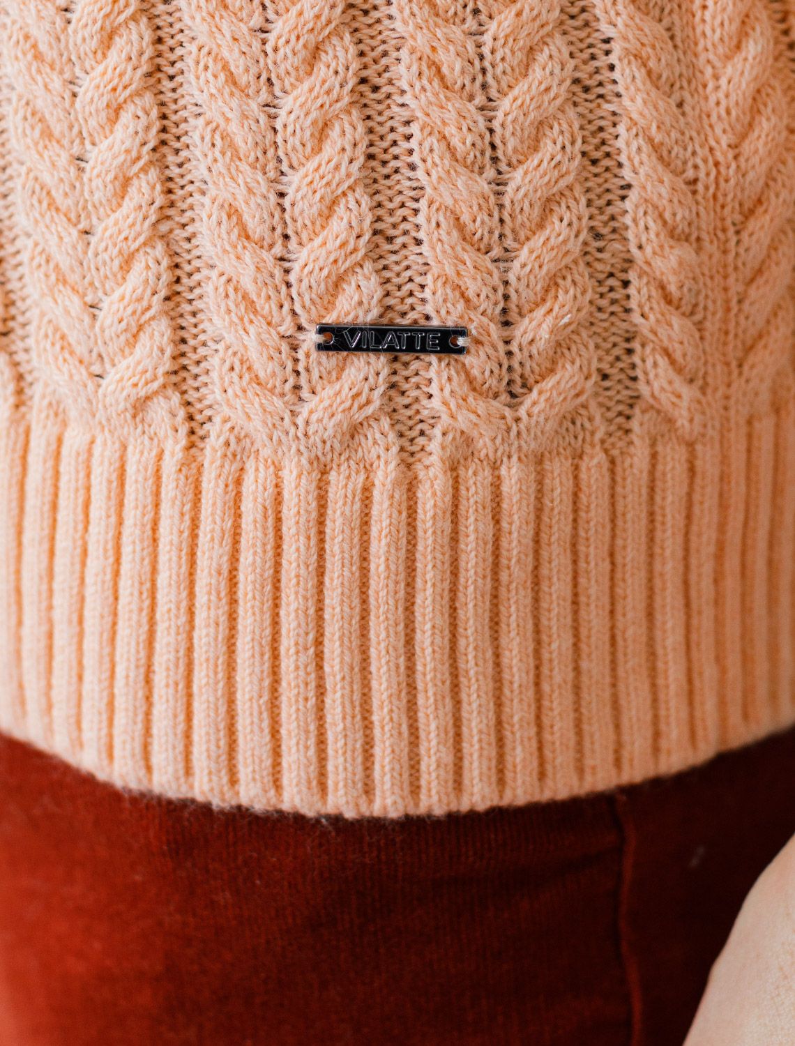 Джемпер фактурной вязки из хлопка с кашемиром D39.349 персиковый