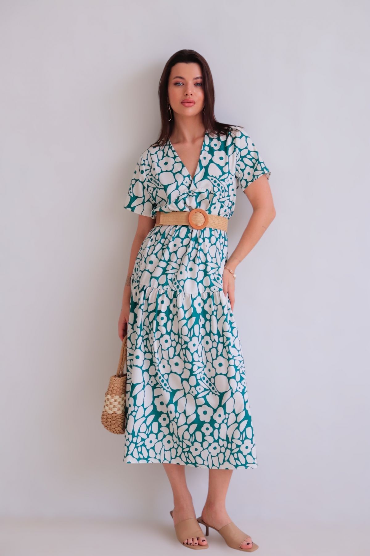 16729 Платье зелёное с белыми цветами