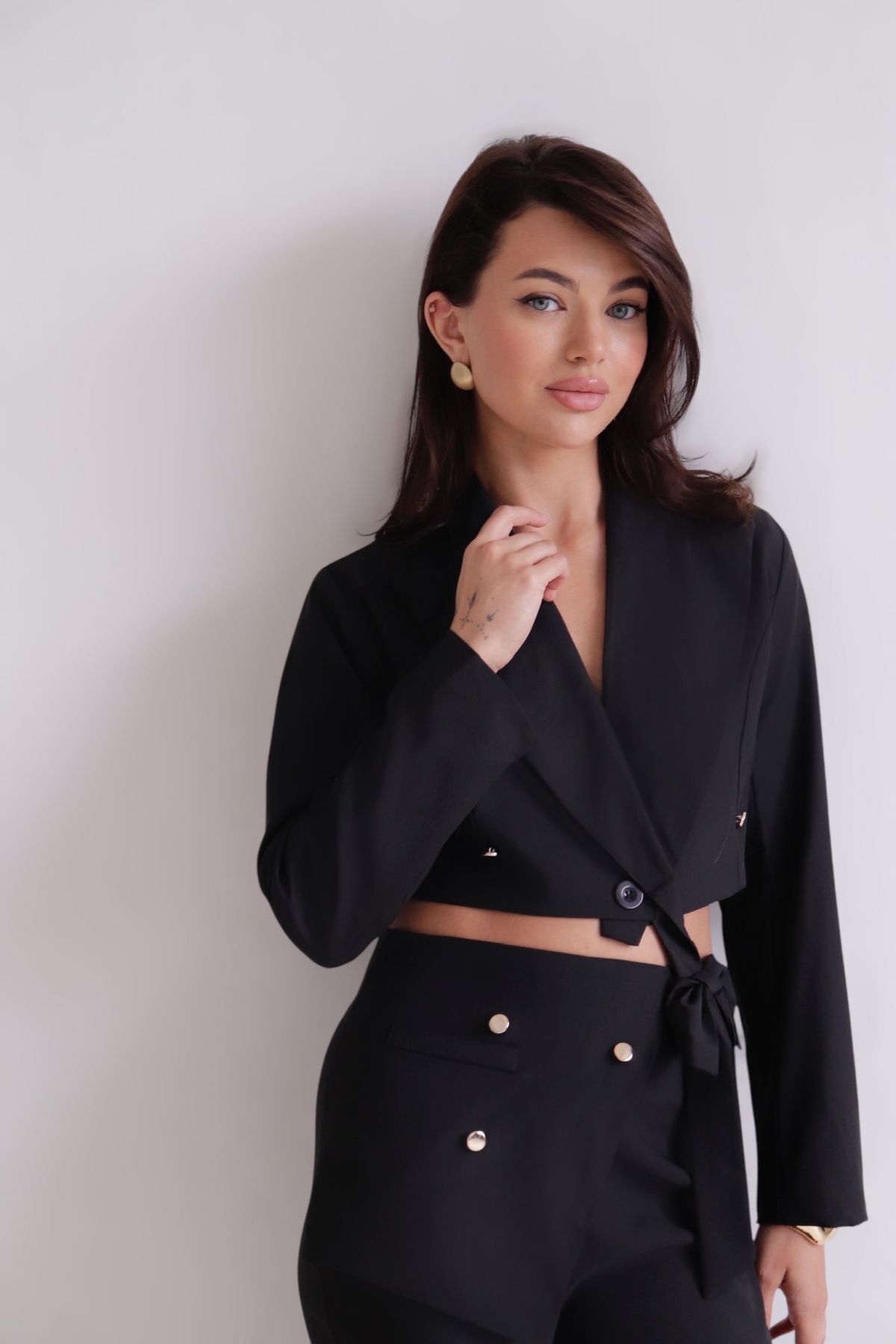 16723 Костюм брючный черный