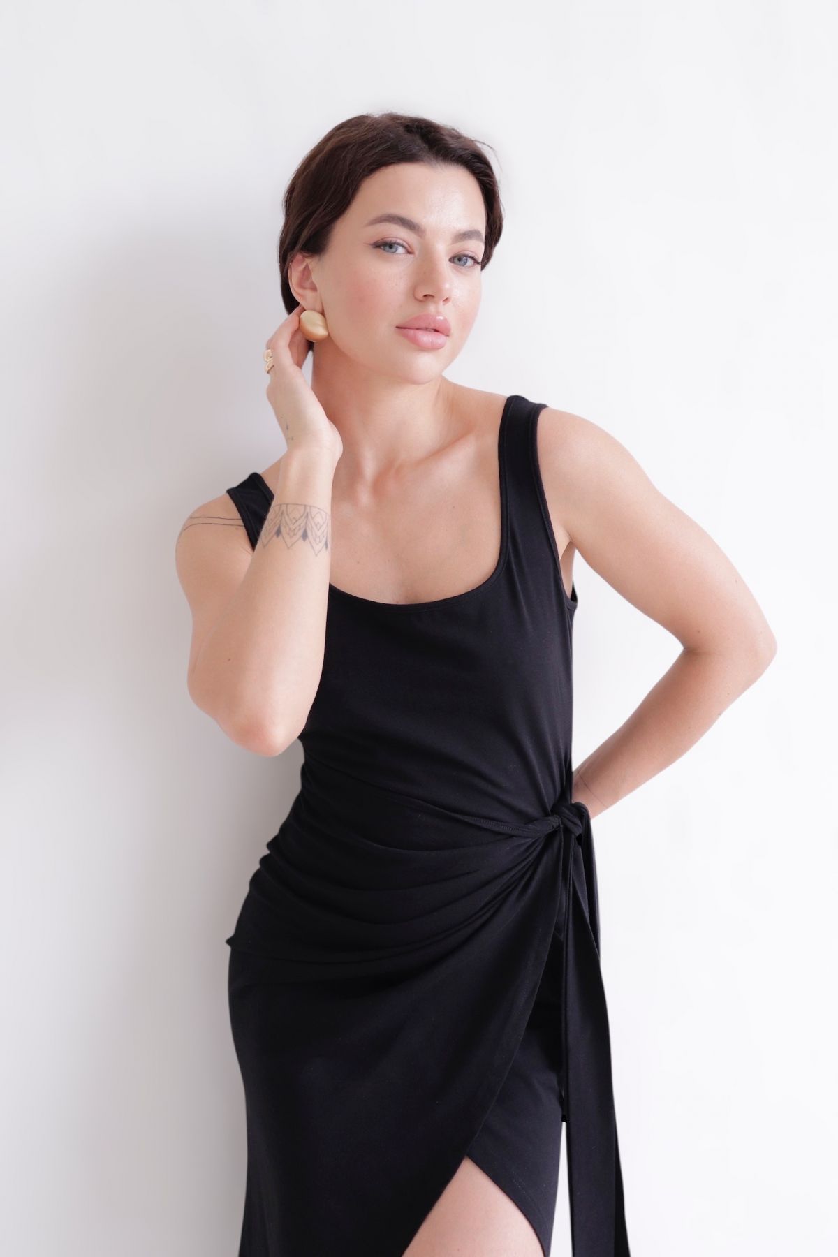 16750 Платье черное (42, 44)