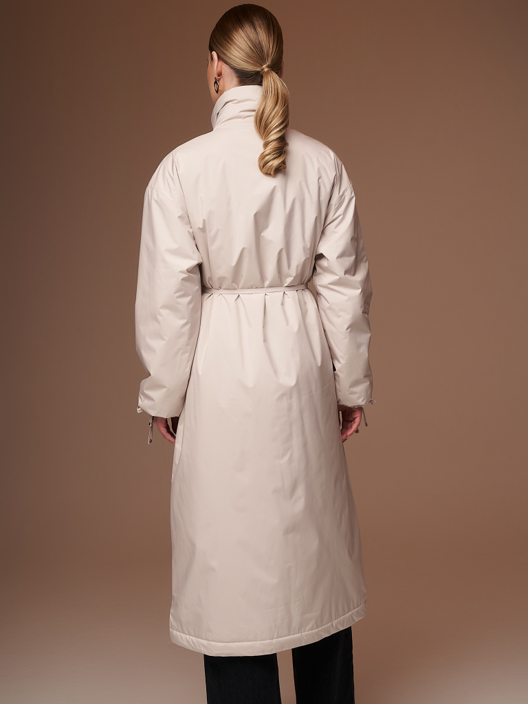 5257 р.  7010 р.  Плащ утепленный светло-бежевый