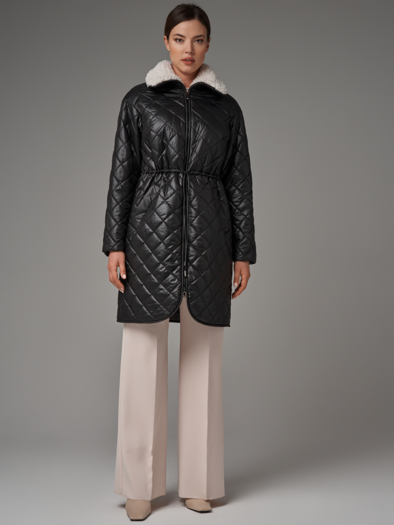 5766 р.  11677 р.  Плащ женский черный