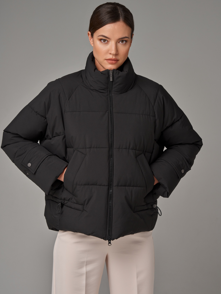 3926 р.  6490 р.  Пуховик женский черный