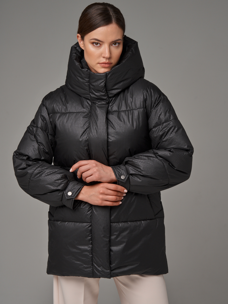7910 р.  19221 р.  Пуховик женский черный